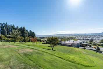 15 Fairmile Drive, Mosgiel