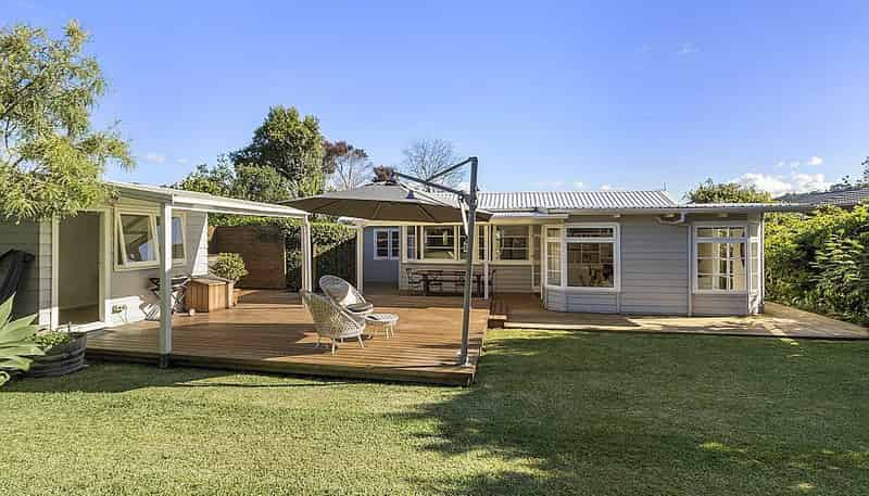 26 Manuka Road, Oneroa