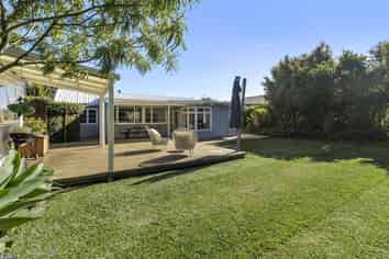 26 Manuka Road, Oneroa