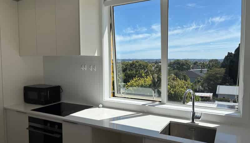 304/2A Oakley Avenue, Waterview