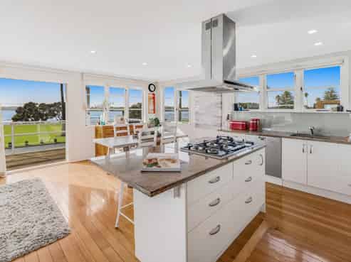 93 Dunkirk Road, Panmure