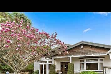 706 High Street, Boulcott