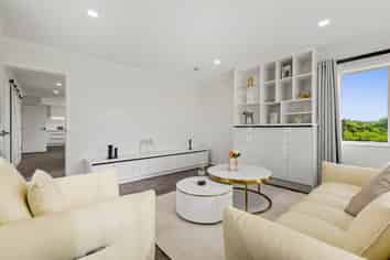 31 Regis Lane, Flat Bush