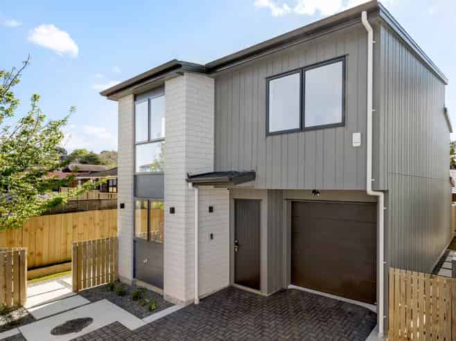 11C  Mimosa Place, Half Moon Bay