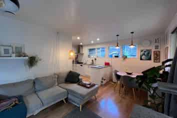 1/17A Eastglen Road, Glen Eden