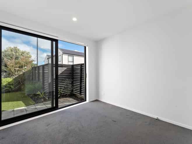 10/1 Fruitvale Road, New Lynn