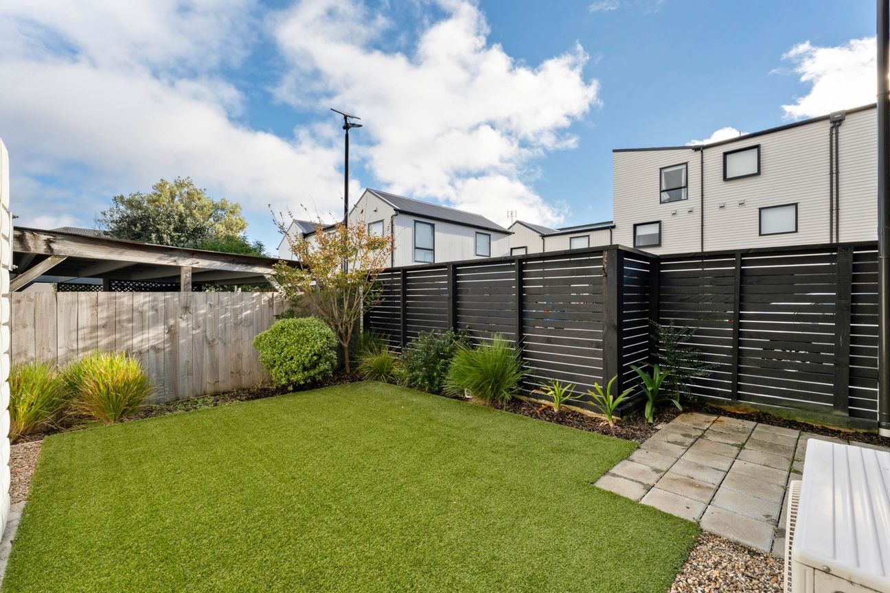 Ticking Boxes-Garage,Family Backyard & 2 Bathrooms - Ansicht 5