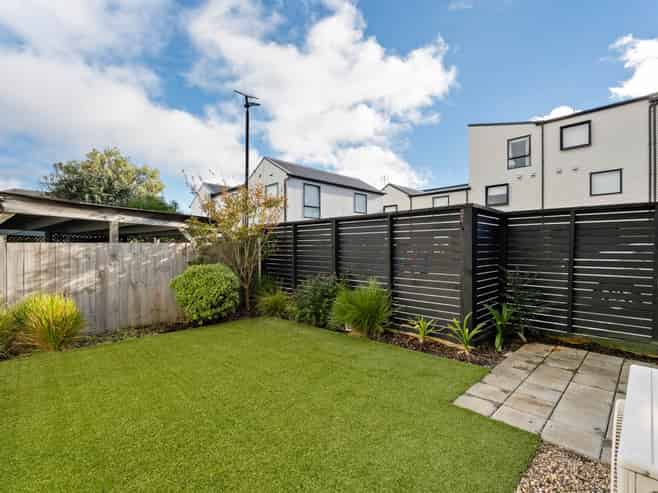 10/1 Fruitvale Road, New Lynn