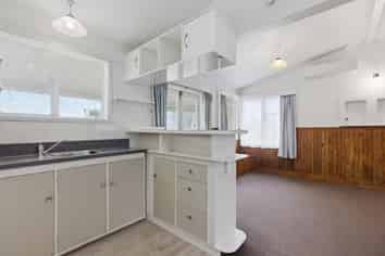 1099 Papamoa Beach Road, Papamoa