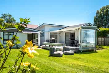 14 Rata Street, Oneroa