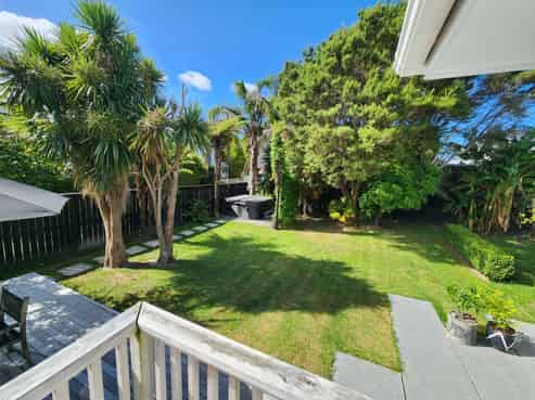 7 Renata Crescent, Te Atatu Peninsula