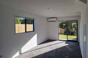 4/4 Matata Place, Dallington