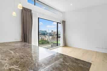 504/13 Cheshire Street, Parnell