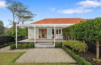 37 McCullough Avenue, Three Kings