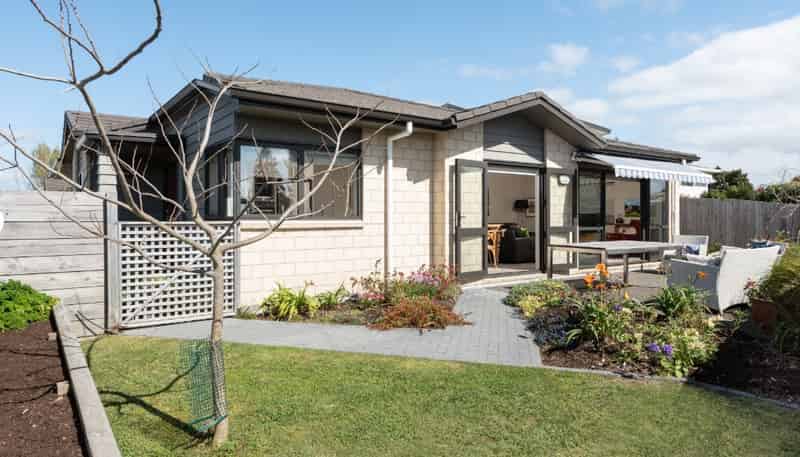 176A Levers Road, Matua