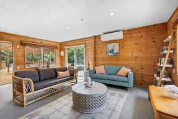 124 Western Hills Drive, Kensington