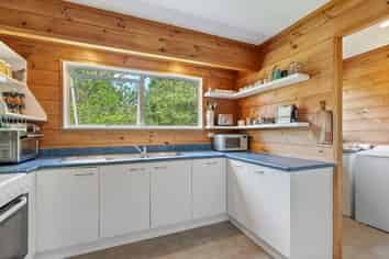 124 Western Hills Drive, Kensington