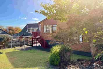 46 Dalwhinnie Parade, Highland Park