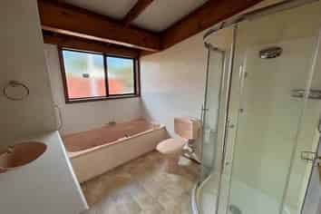 15 Pukenui Road, Epsom