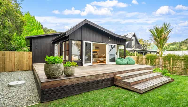 74 Clinton Road, Tawharanui Peninsula