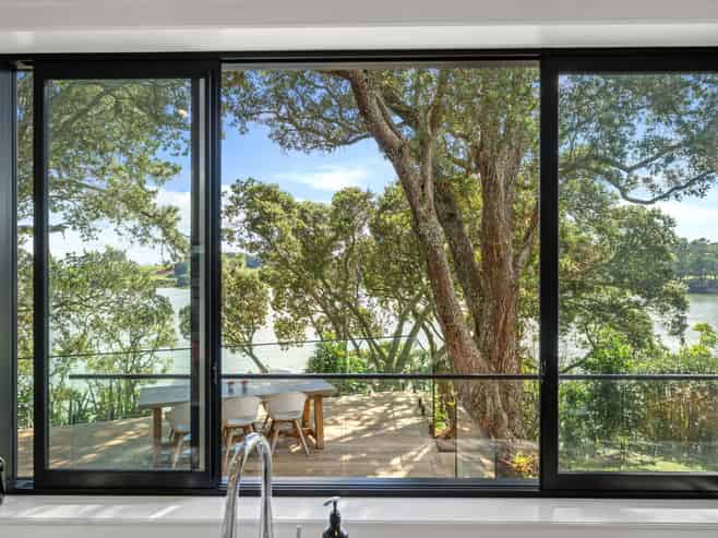 115 Waitangi Falls Road, Glenbrook