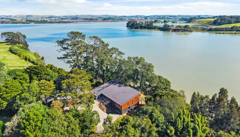 115 Waitangi Falls Road, Glenbrook
