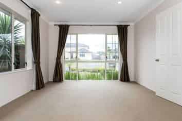 13 Oswald Close, Flat Bush