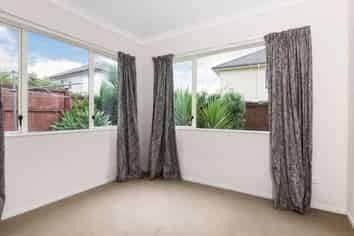 13 Oswald Close, Flat Bush