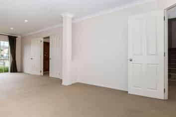 13 Oswald Close, Flat Bush