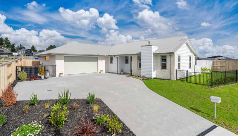 16 Makomako Crescent, Wharewaka