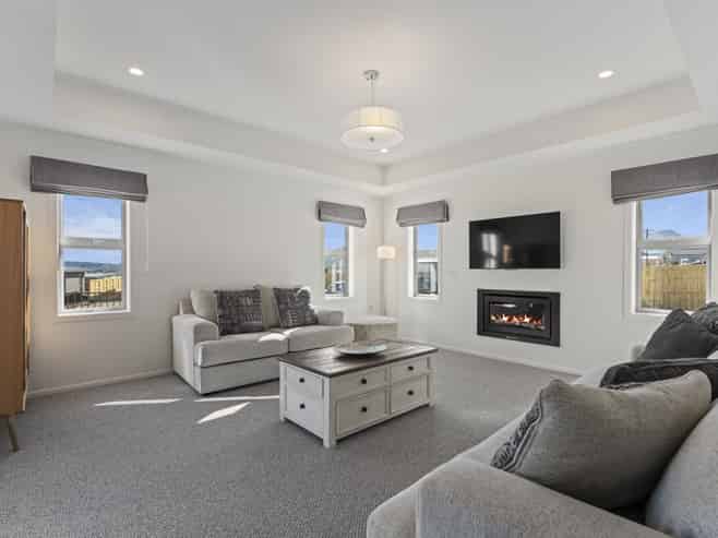 16 Makomako Crescent, Wharewaka