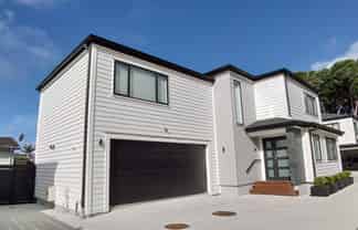 2/20 A Garland Road, Greenlane