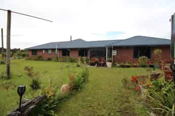 17 Gold Nugget Road, Marsden