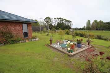 17 Gold Nugget Road, Marsden