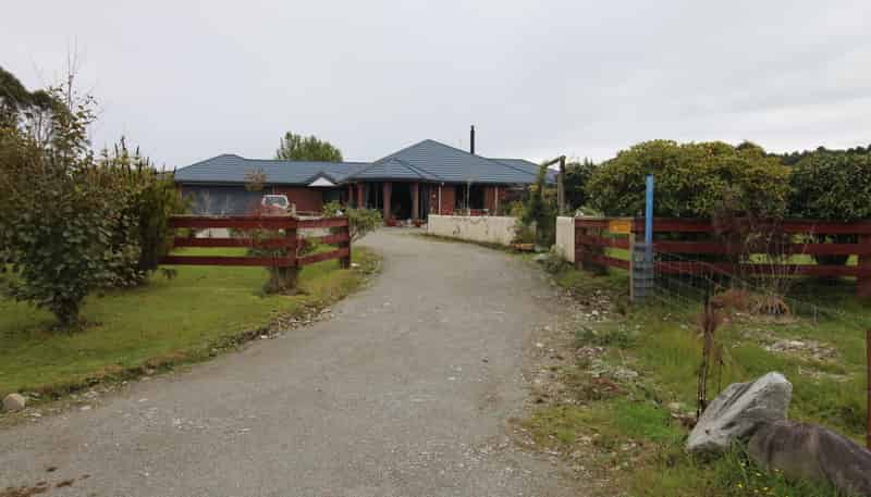 17 Gold Nugget Road, Marsden