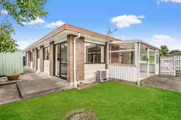 6/39 Swanson Road, Henderson