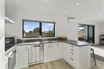 7/17 Waerenga Road, Otaki