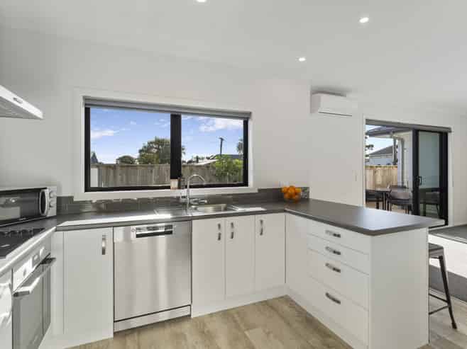 7/17 Waerenga Road, Otaki