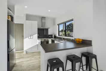 7/17 Waerenga Road, Otaki