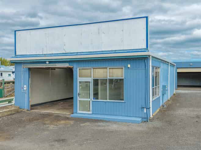 Vacant “entry level” industrial opportunity.