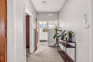 6 Mortlake Street, Islington