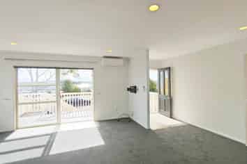 1/44 Barbados Drive, Unsworth Heights