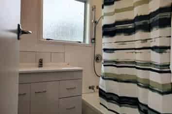 2/6 Bloomfield Place , Onerahi