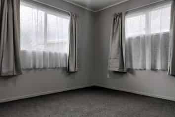 2/6 Bloomfield Place , Onerahi