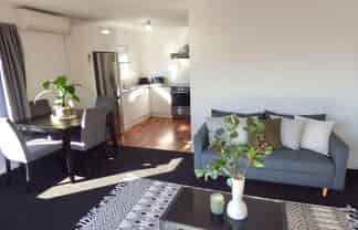 67 Poplar Grove, Whalers Gate