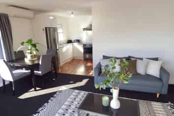 67 Poplar Grove, Whalers Gate