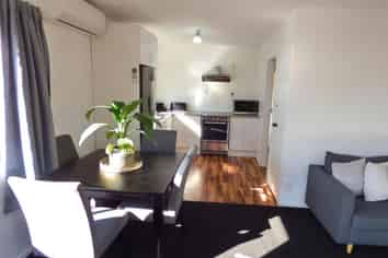 67 Poplar Grove, Whalers Gate