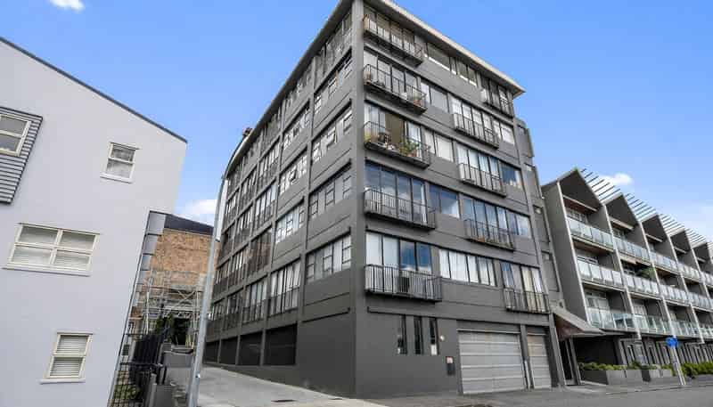 3E/15 Augustus Terrace, Parnell