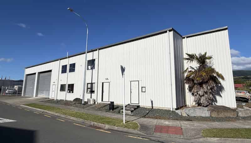 1 Packham Crescent, Stoke