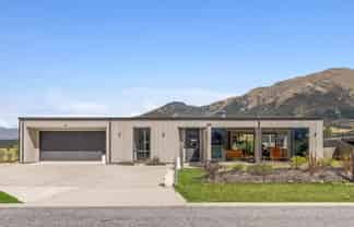 13 Isthmus Place, Wanaka